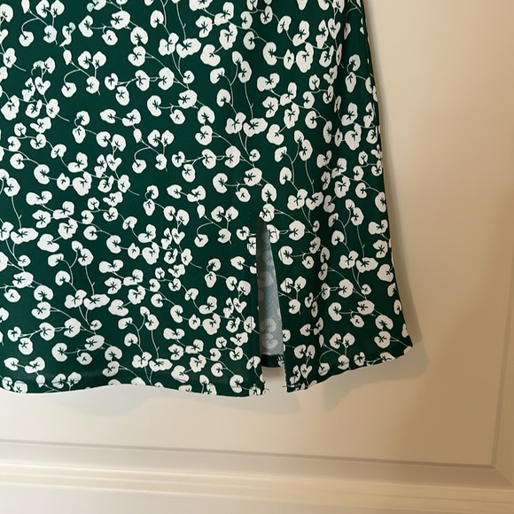 green princess polly dress - Picture 3 of 4